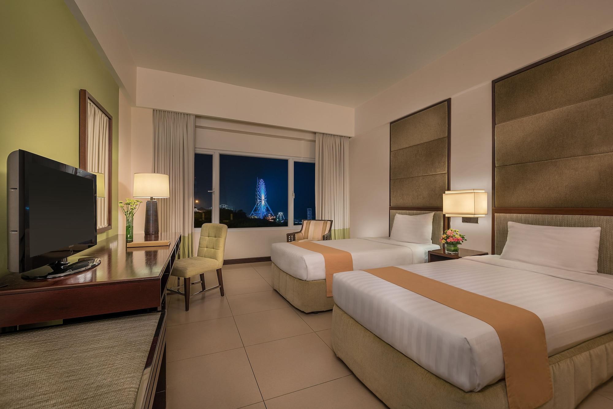 Taal Vista Hotel