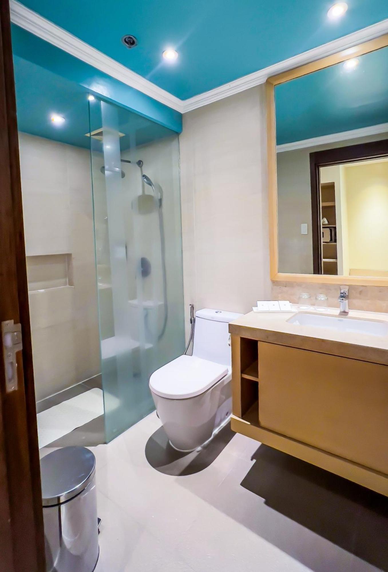 Hotel Taal Vista Tagaytay City