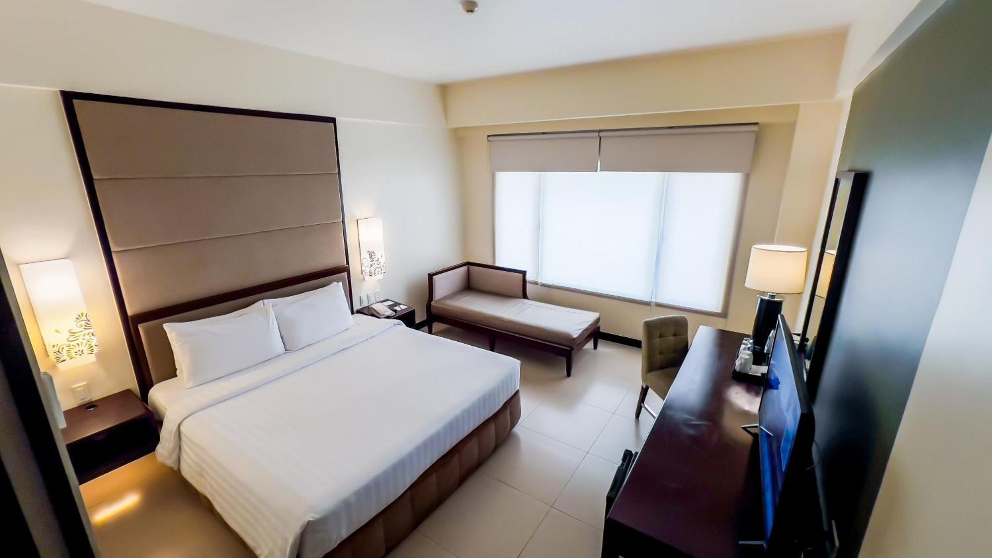 Taal Vista Tagaytay City