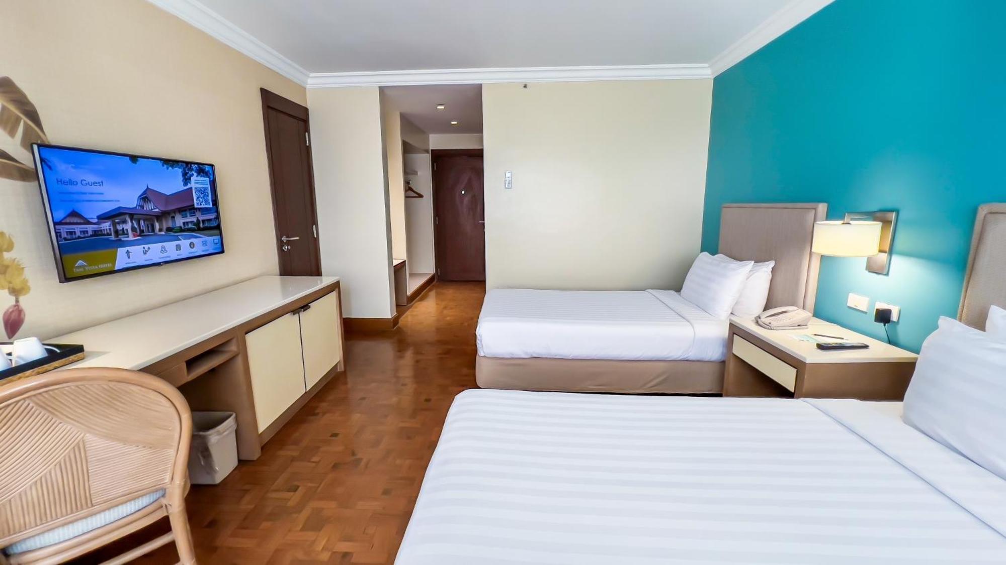 Taal Vista 5* Tagaytay City