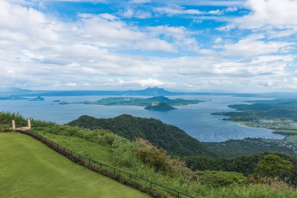 Hotel Taal Vista Tagaytay City