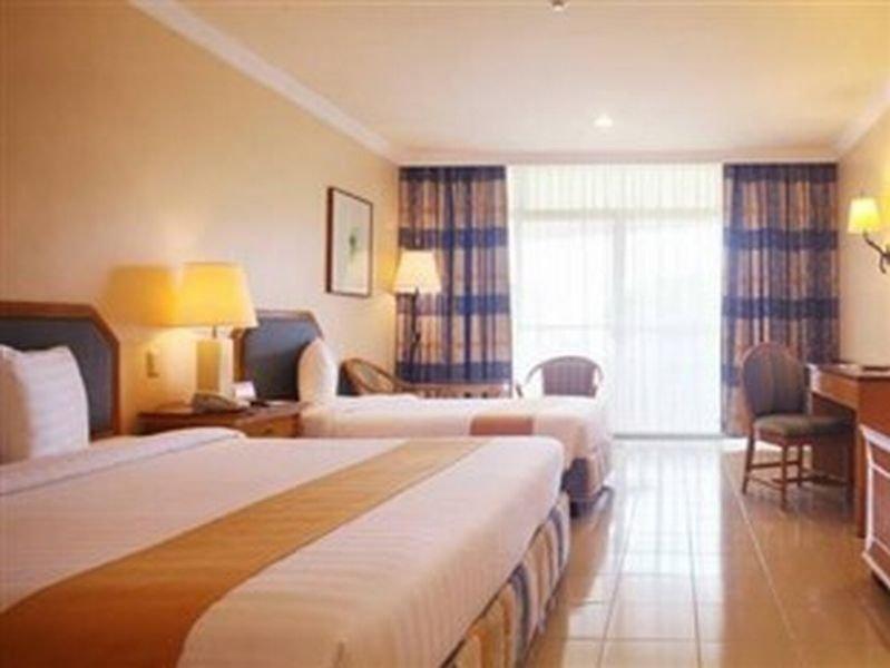 Taal Vista Hotel Tagaytay City