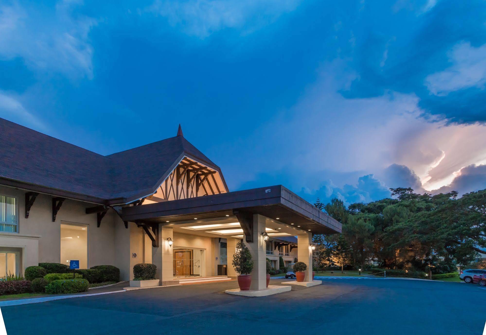 Taal Vista Hotel Tagaytay City