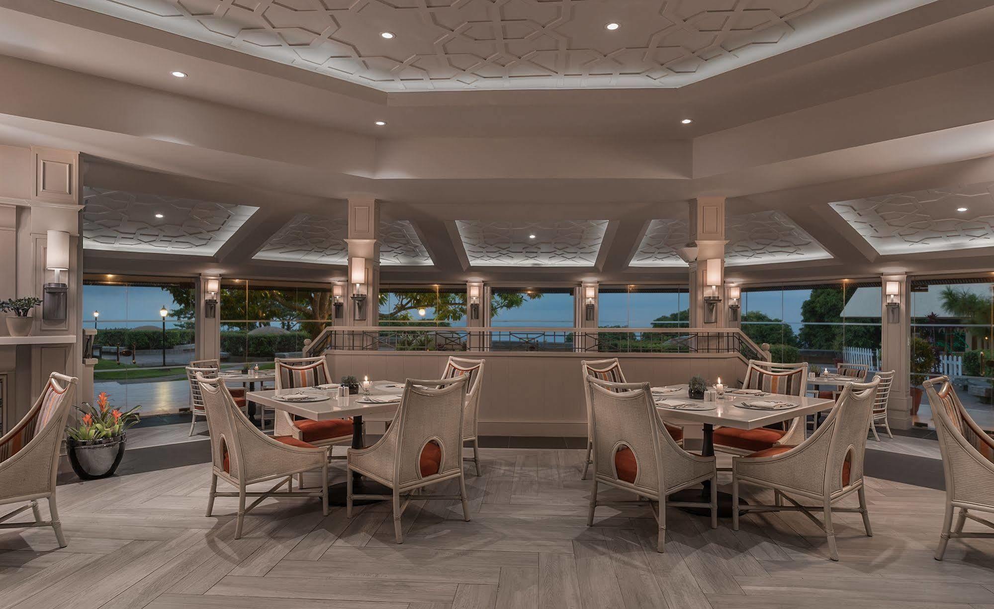 Taal Vista 5* Tagaytay City